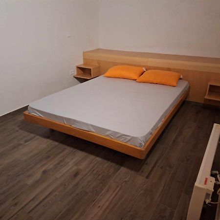 Dom Klementa Juga Hotel Lepena Ngoại thất bức ảnh