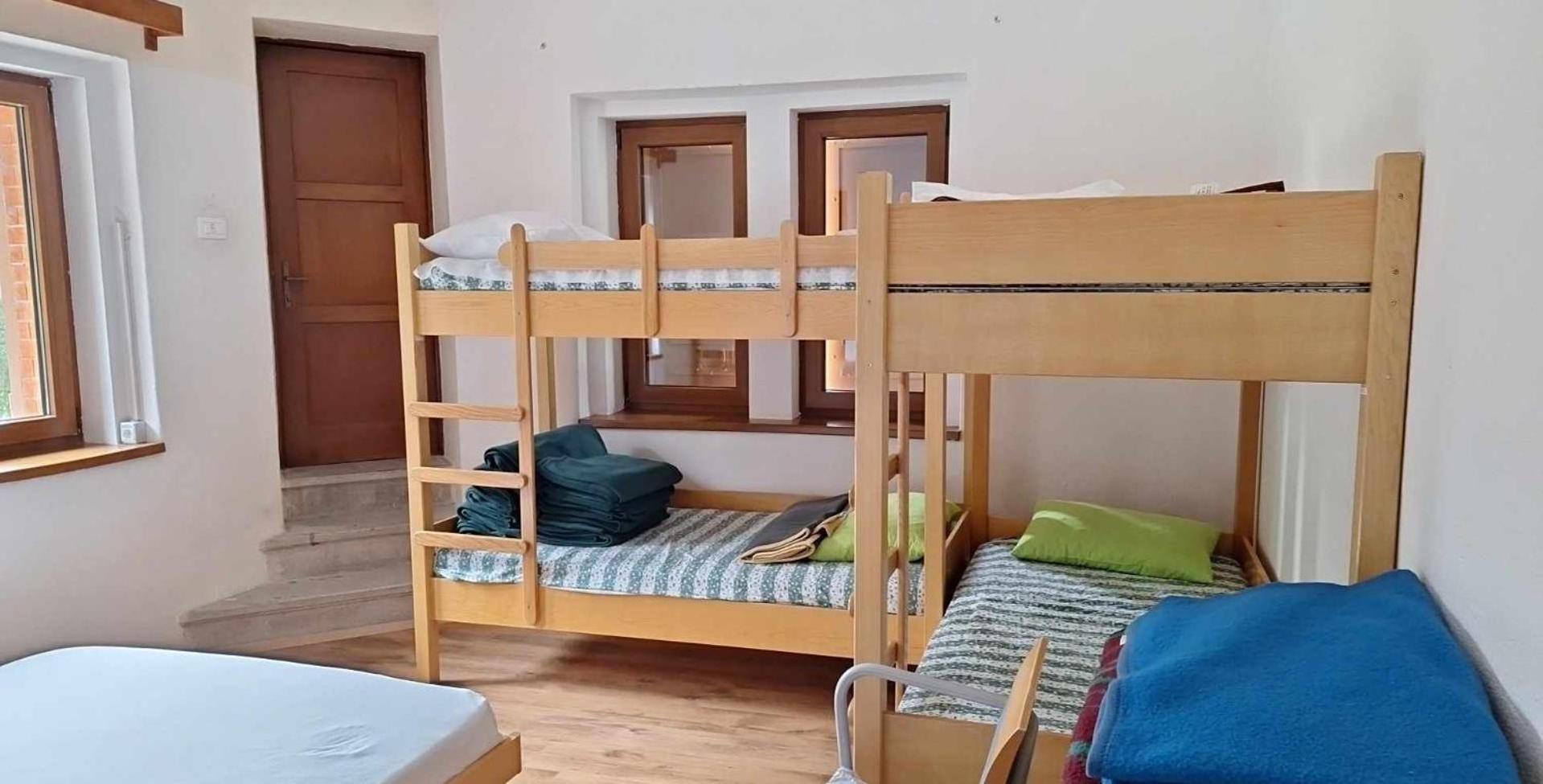 Dom Klementa Juga Hotel Lepena Ngoại thất bức ảnh