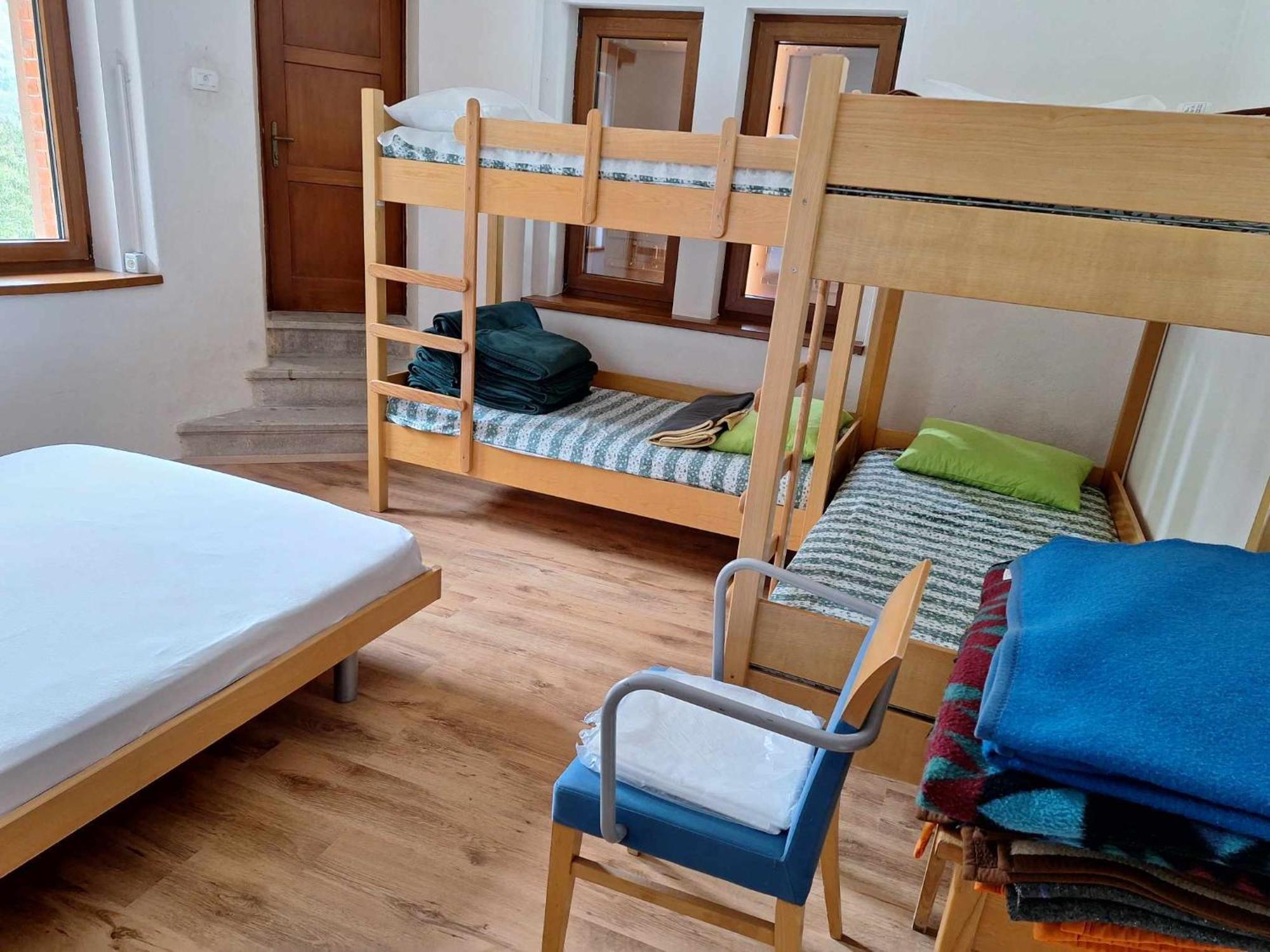 Dom Klementa Juga Hotel Lepena Ngoại thất bức ảnh
